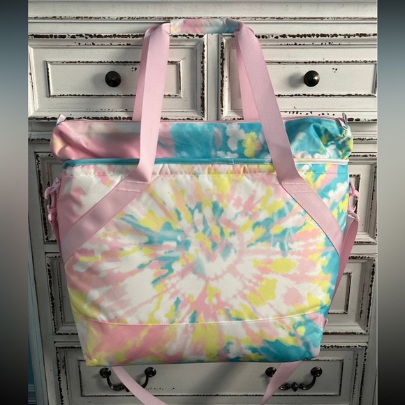 Pastel colors XL cooler bag, cup and t-shirt bundle like new condition - Picture 3 of 15